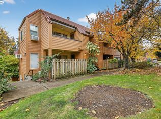 54 Oswego Smt #54, Lake Oswego, OR 97035