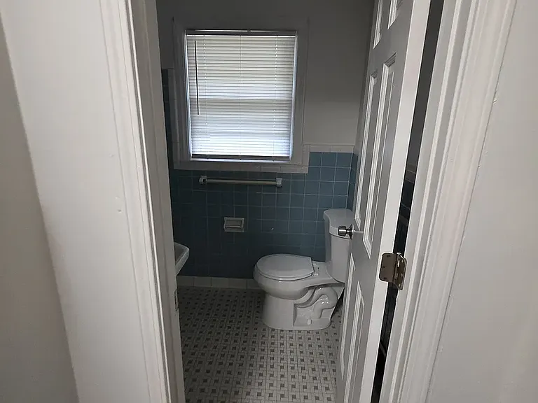 909 Bonny Cir — Photo 13