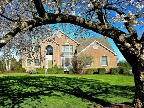 7 Terrill Dr, Tewksbury Twp., NJ 07830