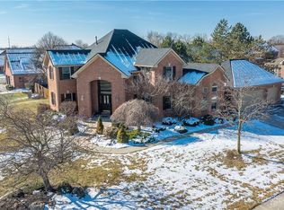 847 Rosecrest Rd, Tipp City, OH 45371