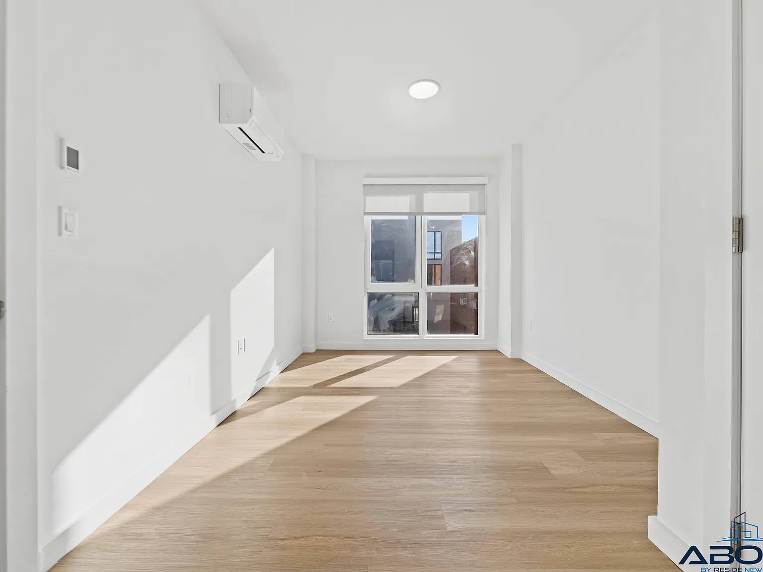 100 Lenox Road — Photo 4