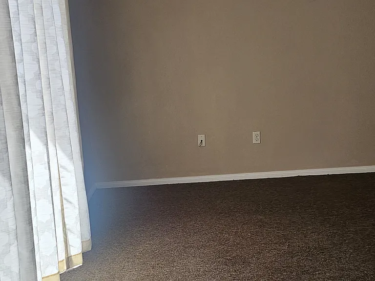 1641 Porter St — Photo 17