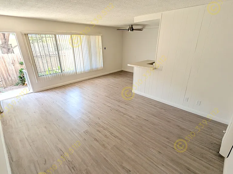 1517 Beloit Ave #2 — Photo 10