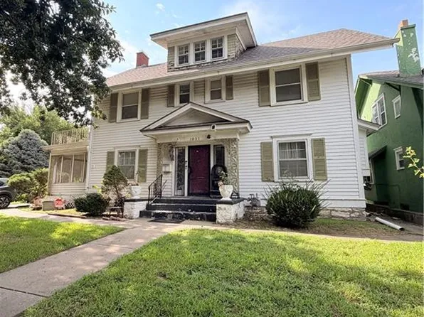 1051 Kimball Ave, Kansas City, KS 66104