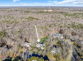 15 Dunhill Rd, Jackson, NJ 08527