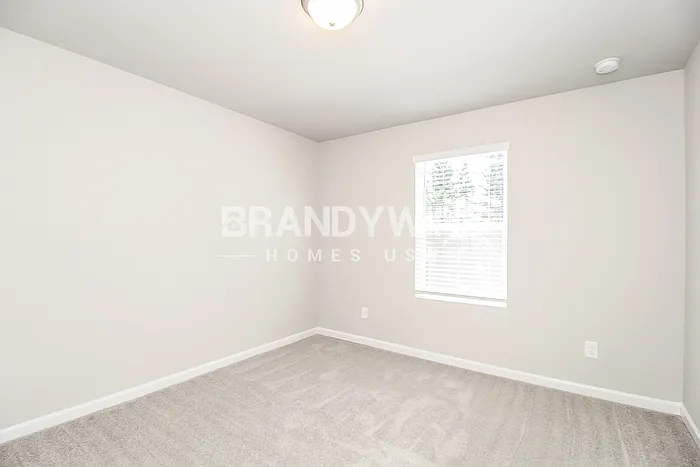 331 Bascomb Cres — Photo 18