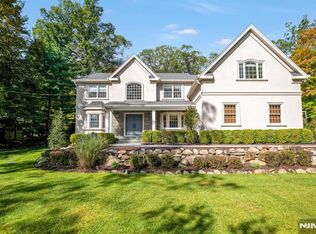 7 Brookside Dr, Upper Saddle River, NJ 07458