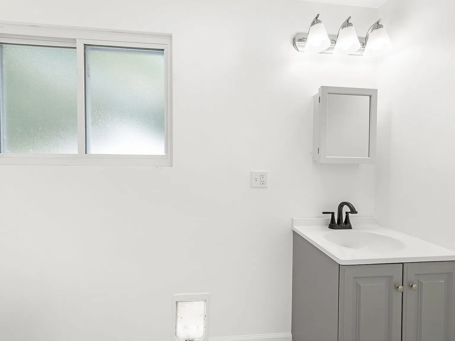 4 bed, 1343 sqft, $1,775 — Photo 1
