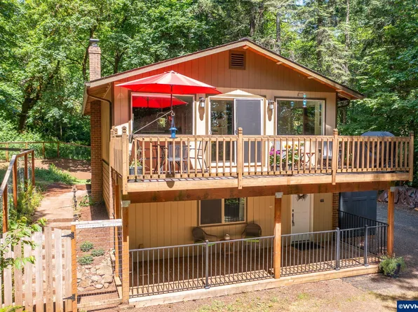 865 NW Carpathian Dr, Corvallis, OR 97330