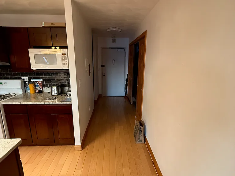 2 Hawthorne Pl — Photo 13