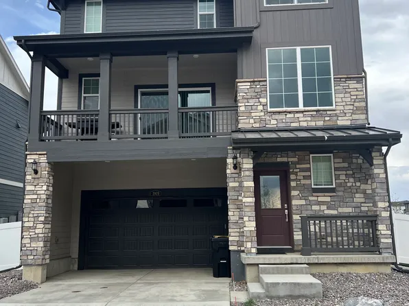 1919 S Fultondale Way, Aurora, CO 80018