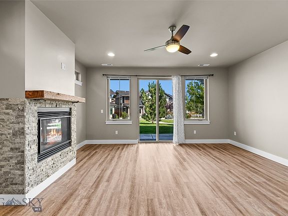 4th image of 3039 Lori Ln
