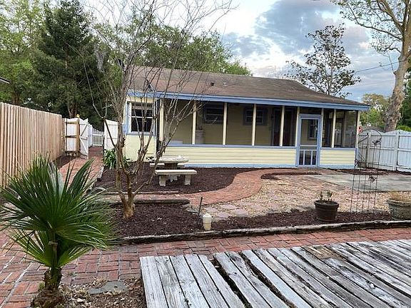 4th image of 918 Elm Ave