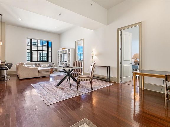 2nd image of 1201 Canal St APT 527