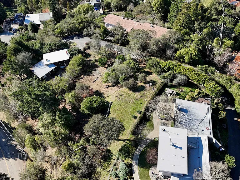 6100 Skyline Blvd — Photo 28
