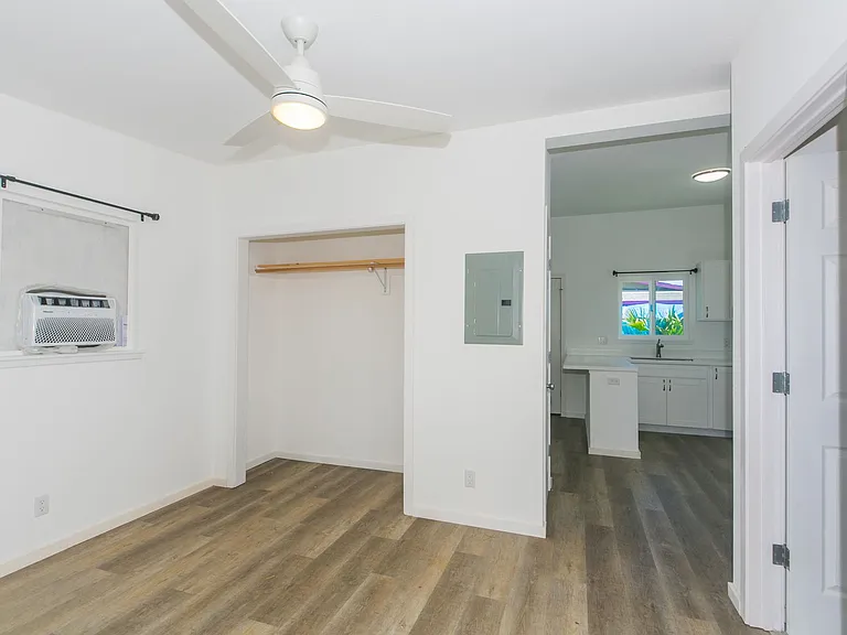 3052 Hinano St — Photo 10