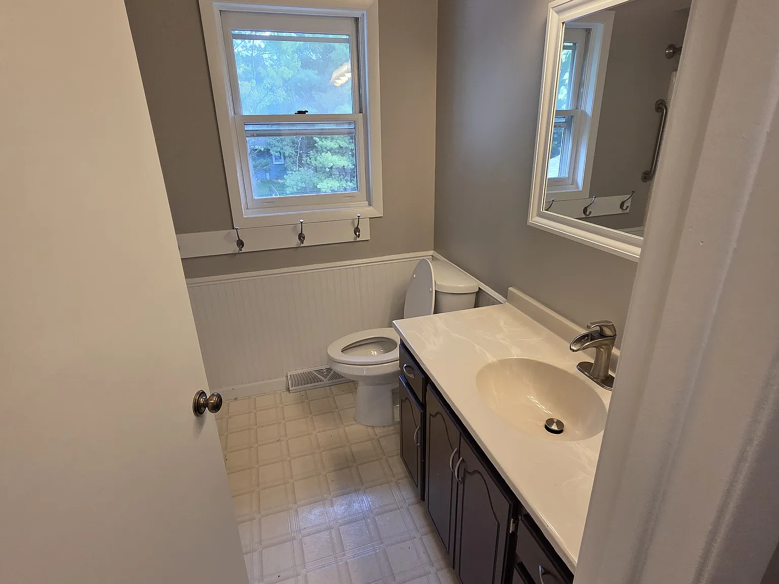 3 bed, 2.5 bath, 1500 sqft, $2,200 — Photo 3
