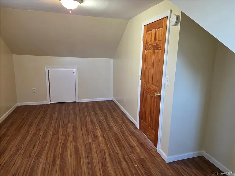 220 Raff Ave — Photo 16