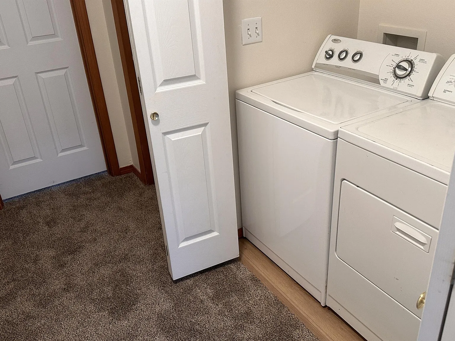 1310 S Skyline Dr — Photo 4