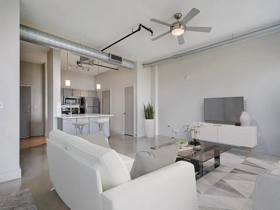 Inspire Downtown apartments community photo