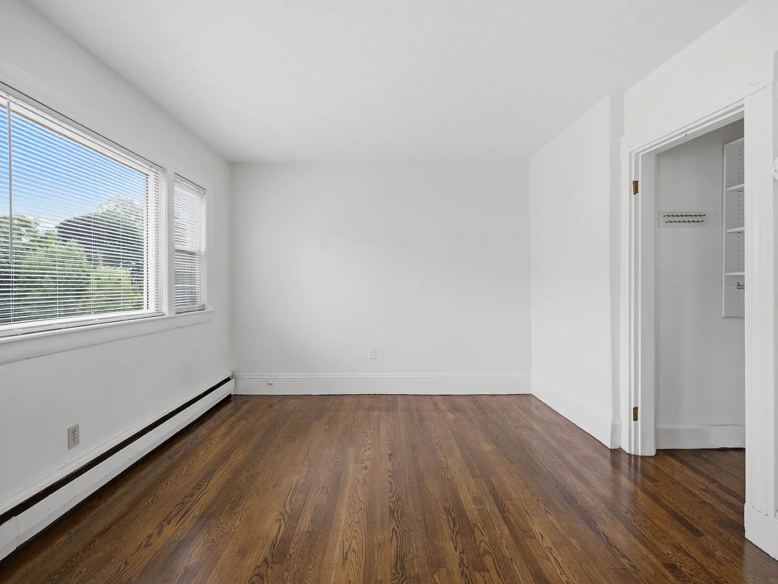 1 bed, 343 sqft, $2,300 — Photo 2