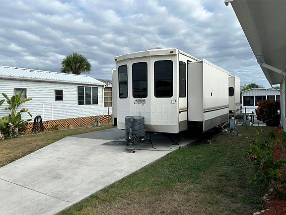 3rd image of 18 Shell Road