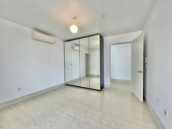 5th image of 3077 N Park Way APT 300