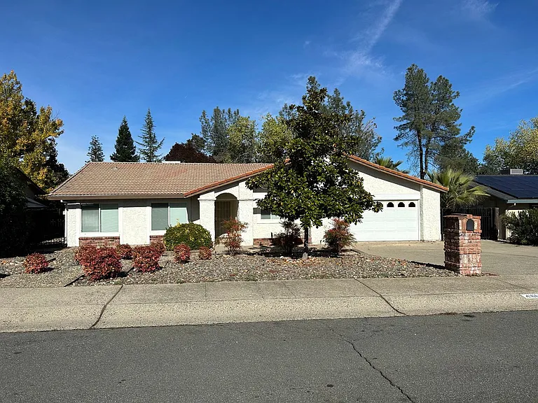 4166 Jasper Way — Photo 6