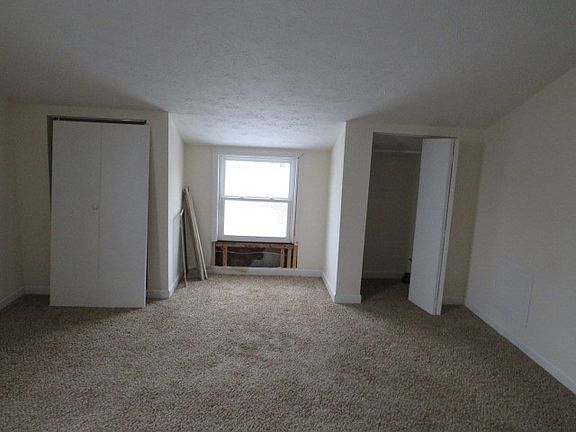 3rd image of 347 Clark St