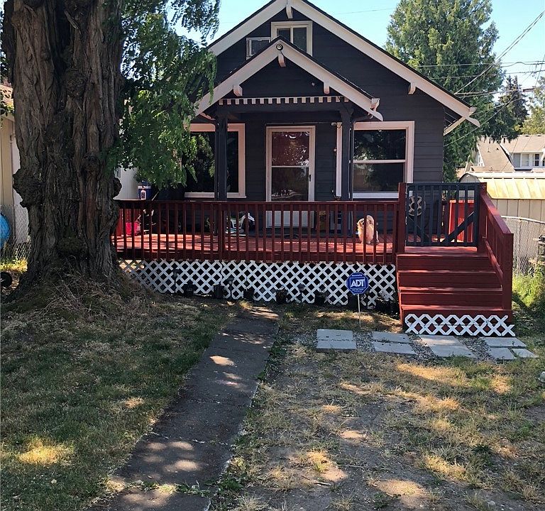 1st image of 4026 E G St