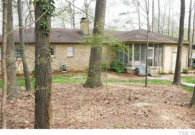 810 Churchill Dr — Photo 12