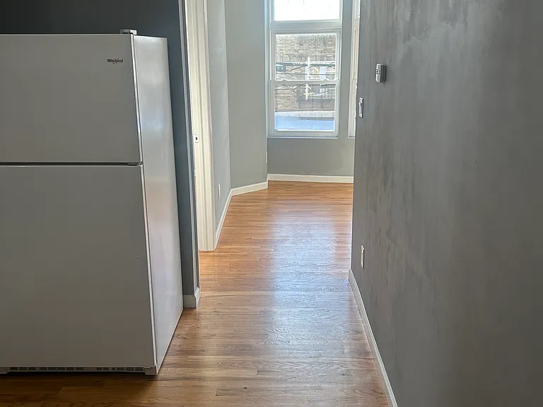231 Dayton Ave #5 — Photo 4