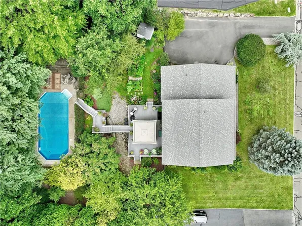 9 Dunnigan Drive, Pomona, NY 10970