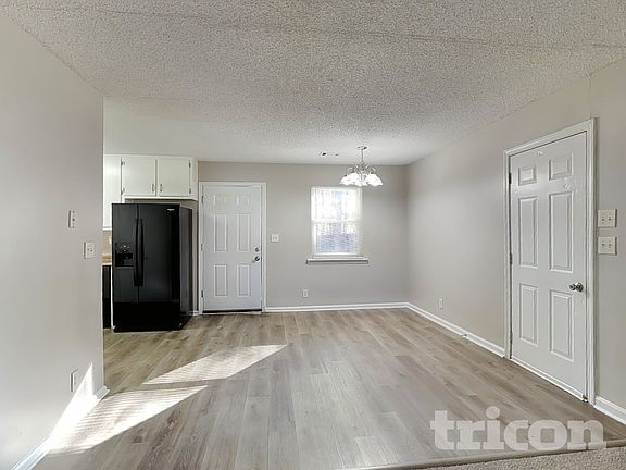 4th image of 2914 Sagemont Pl