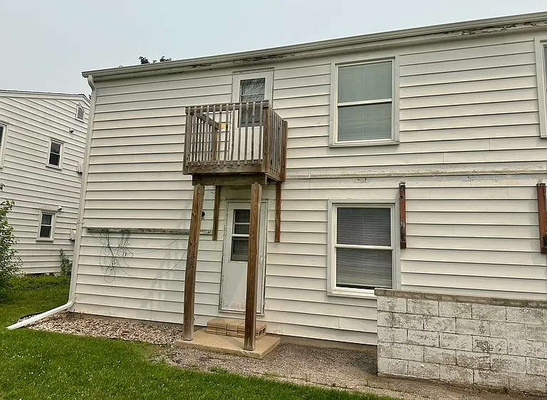1095 Gillingham Rd #D — Photo 18