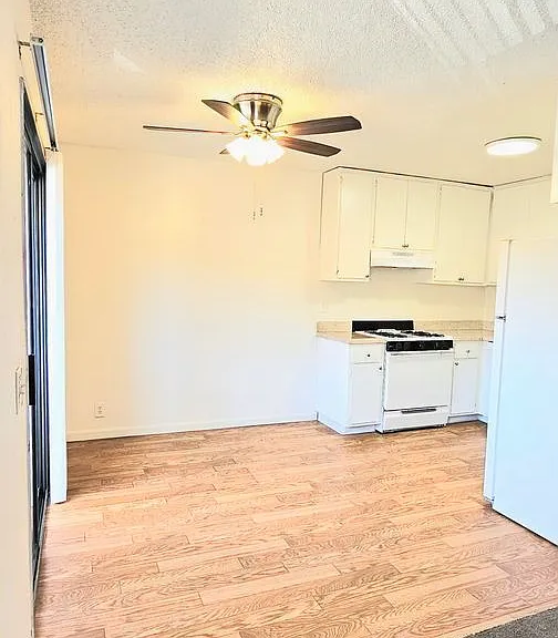 9669 Marilla Dr — Photo 29