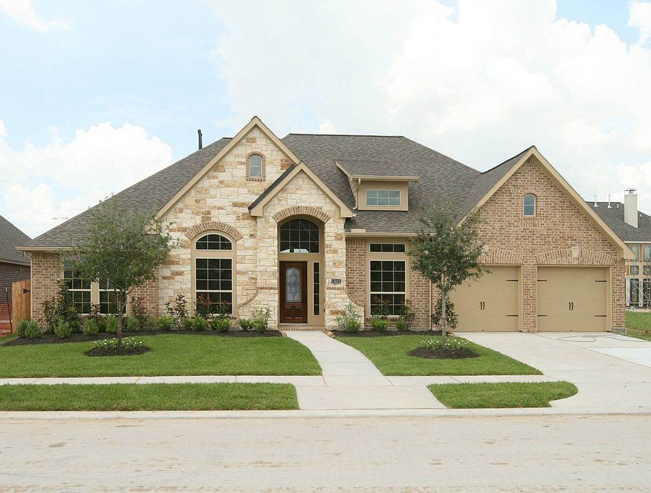 1st image of 662 Vale Ct