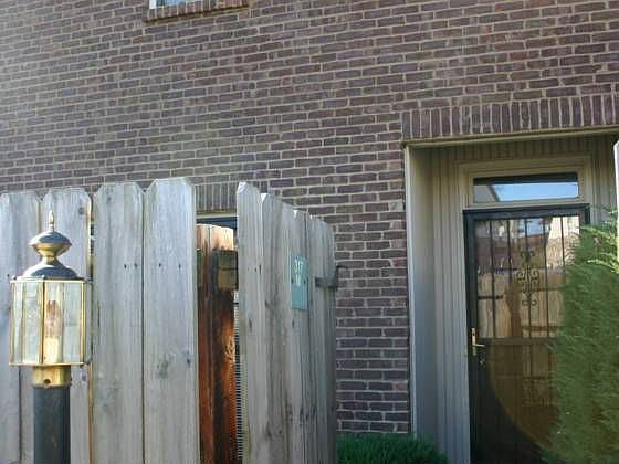 1st image of 317 Bainbridge Dr APT M