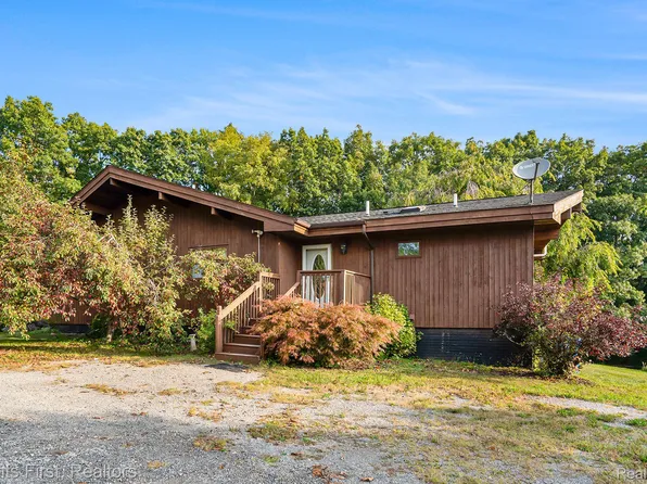 10864 Siam Ct, Brooklyn, MI 49230