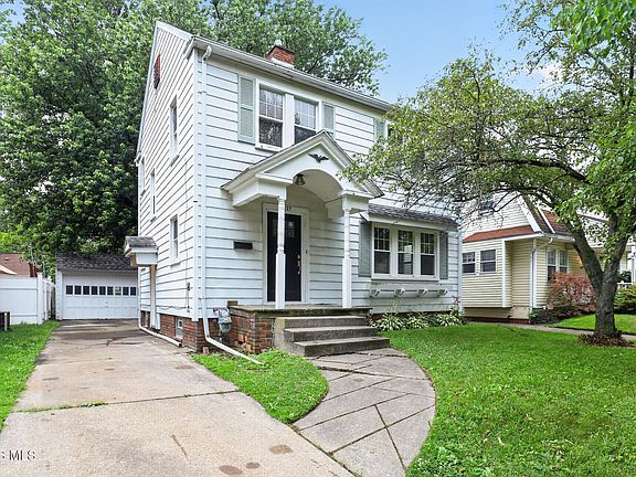2nd image of 2227 Portsmouth Ave