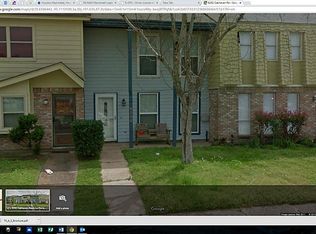 8308 Oakhaven Rd, La Porte, TX 77571