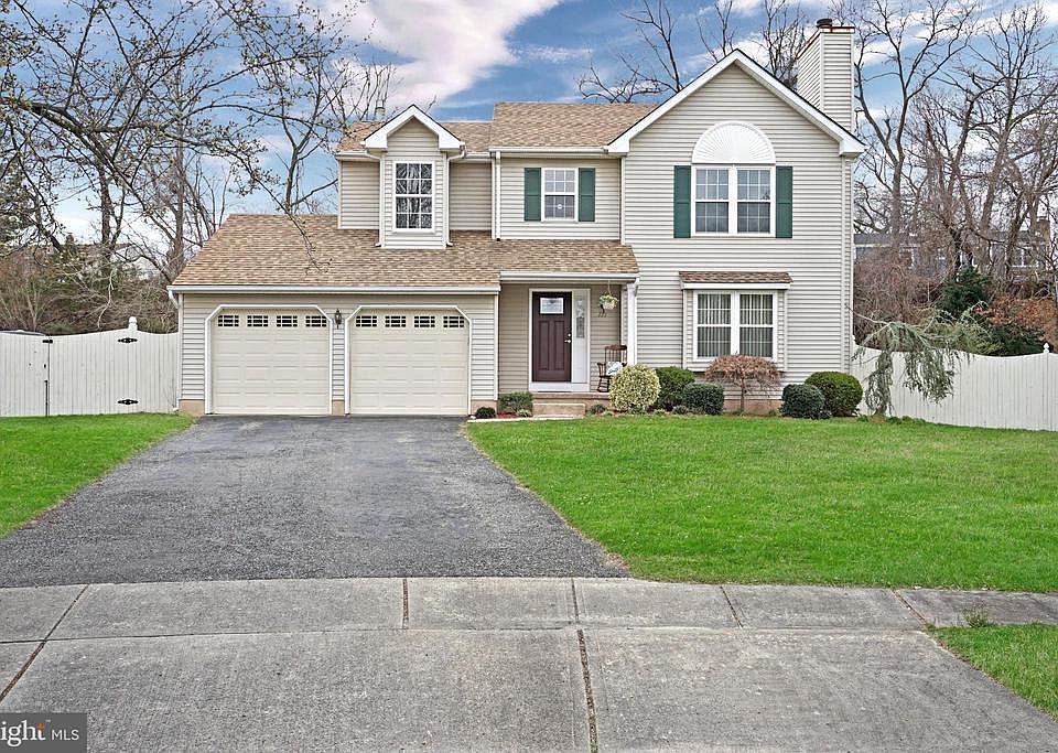 1st image of 171 Black Oak Ct