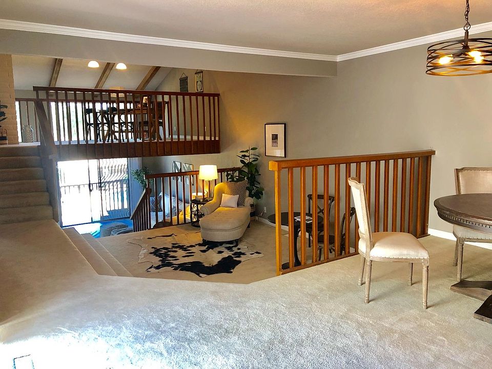 1st image of 360 Crestridge Ln