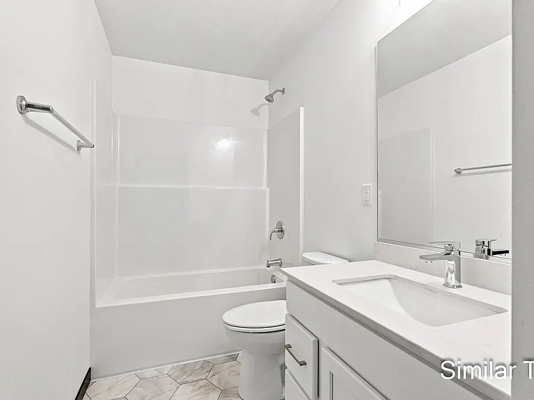 1263 N Marion Rd #3 — Photo 6