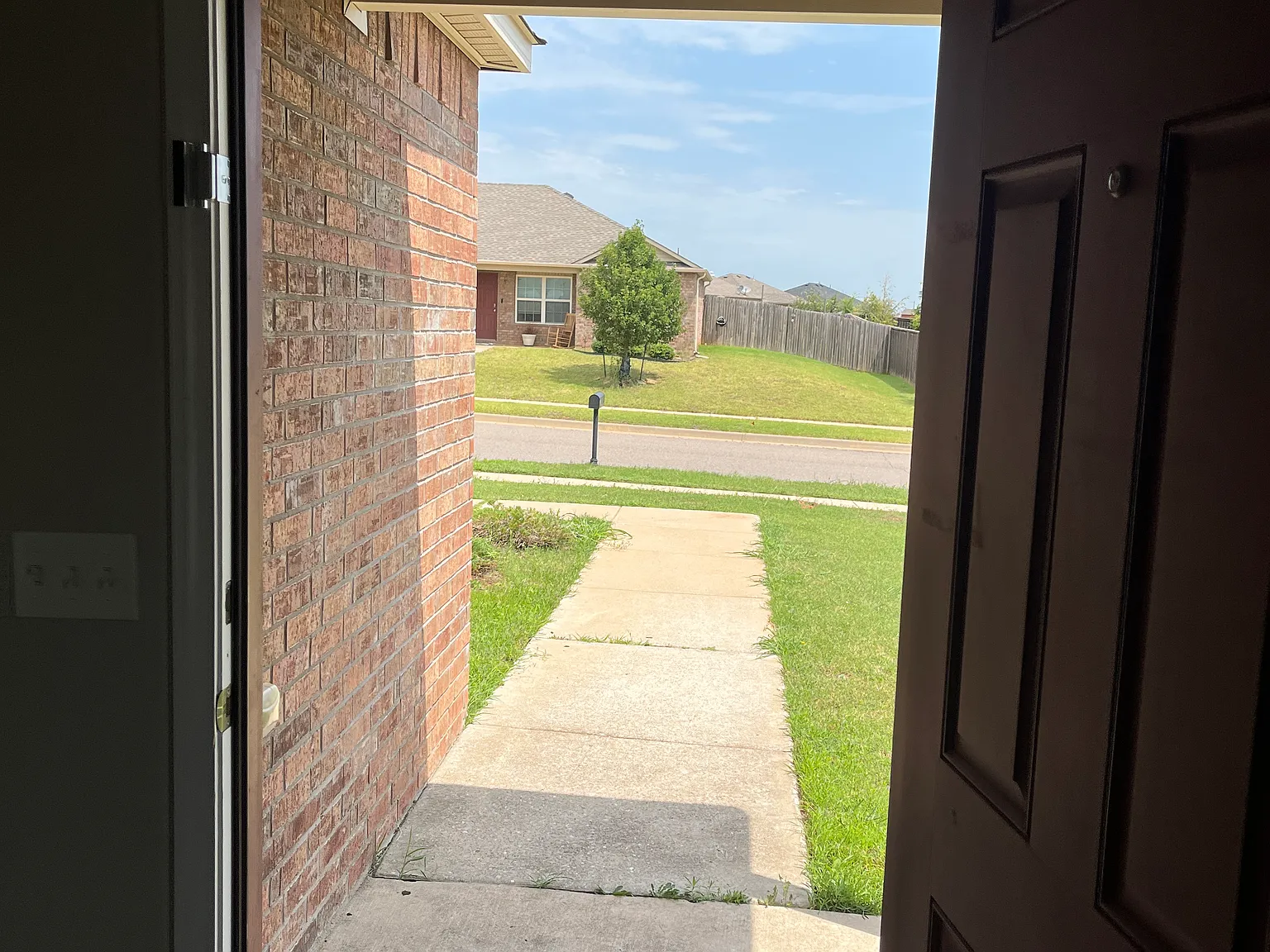 3 bed, 1361 sqft, $1,395 — Photo 2