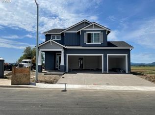 1451 Gladiola Dr #184, Junction City, OR 97448