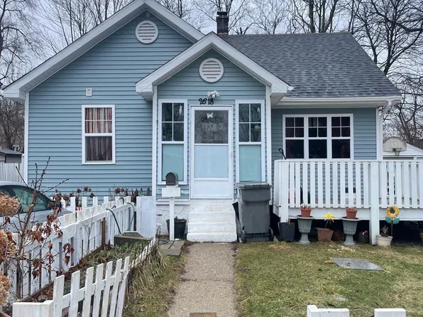 2618 Longstreet Ave SW, Wyoming, MI 49509