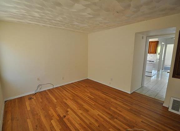 5th image of 10608 Saint Michael Ln