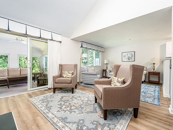 3rd image of 4 Portside Dr #158