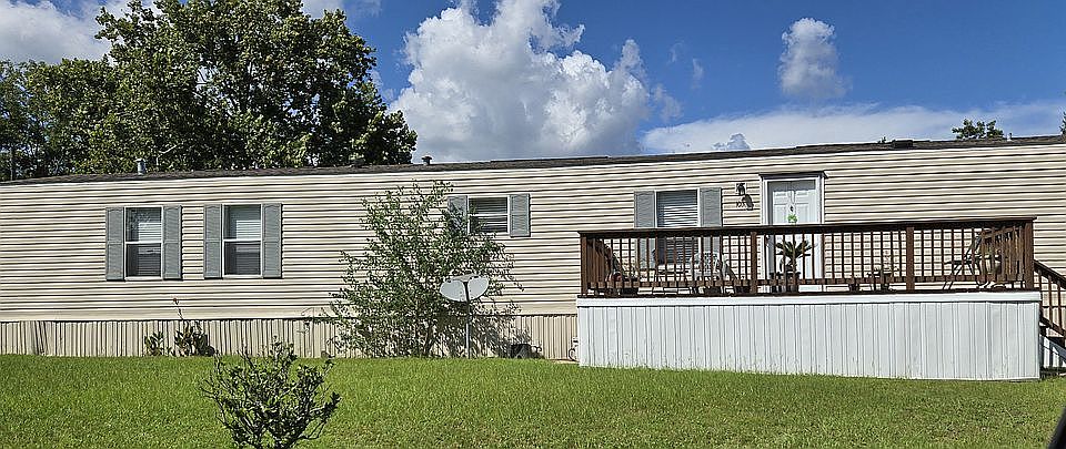 Front corner house